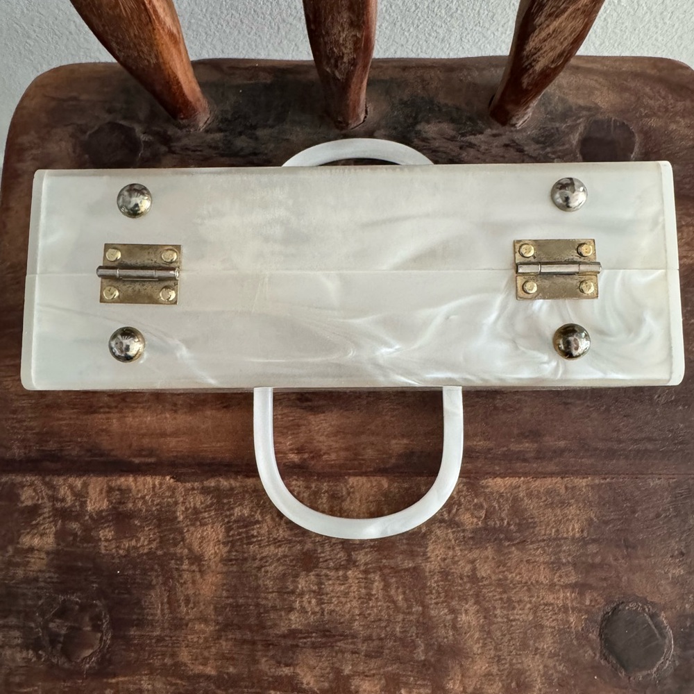 Vintage Pearlescent Cream Acrylic Satchel Handbag - Picture 7 of 16